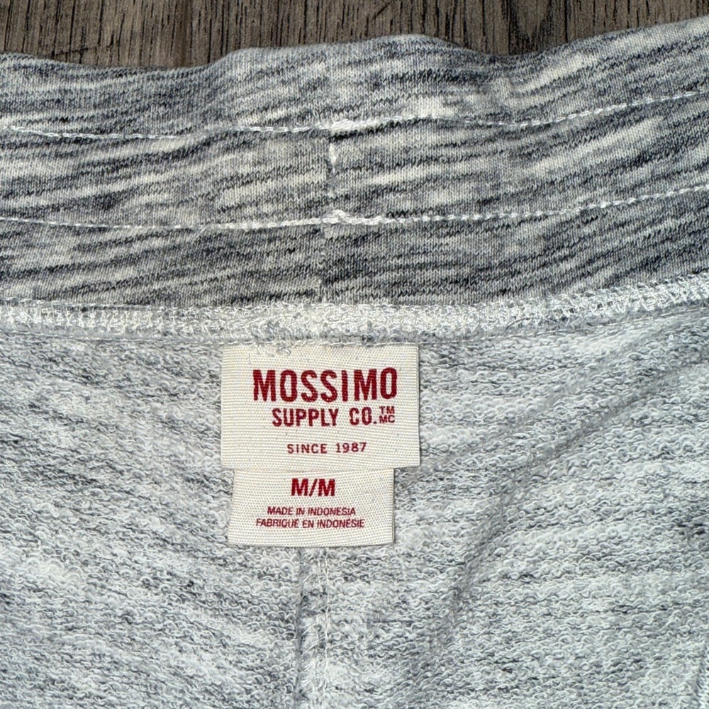 Mossimo Supply Co. Gray Marle & lace sweat shorts with draw string Shorts M EUC - Picture 2 of 4